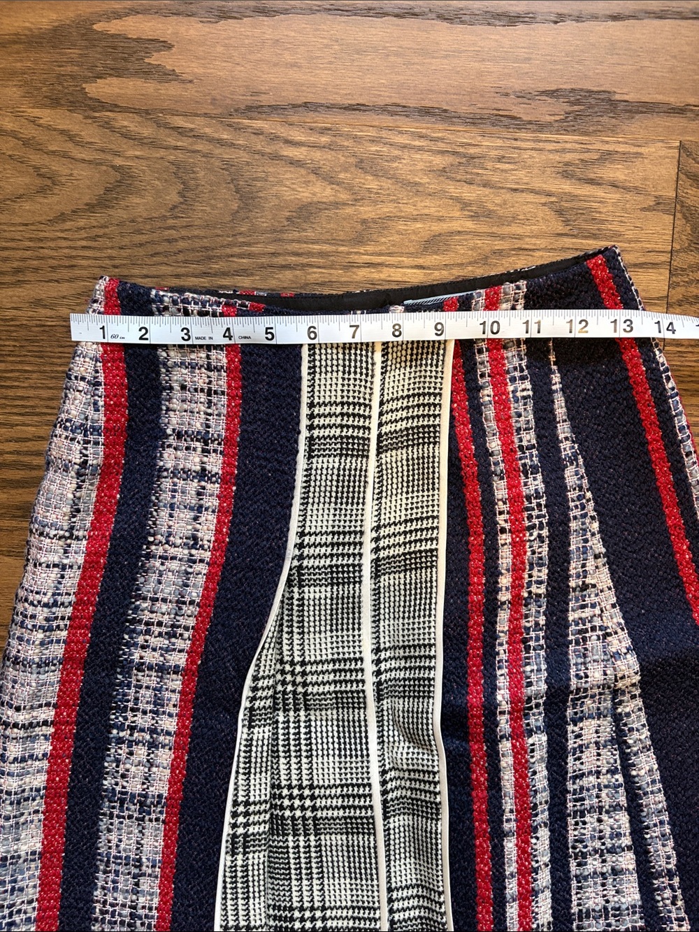 Prada tweed skirt size 36 - Picture 2 of 4